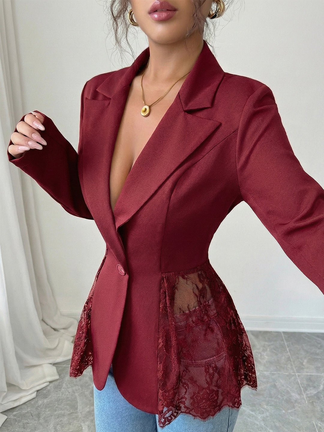 Damen nan taillierter Blazer mit Spitzenbesatz und tiefem V-Ausschnitt EB