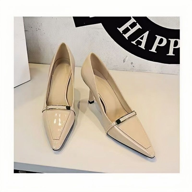 Damen elegante spitze High Heels mit glänzender Oberfläche und goldener Schnalle EB