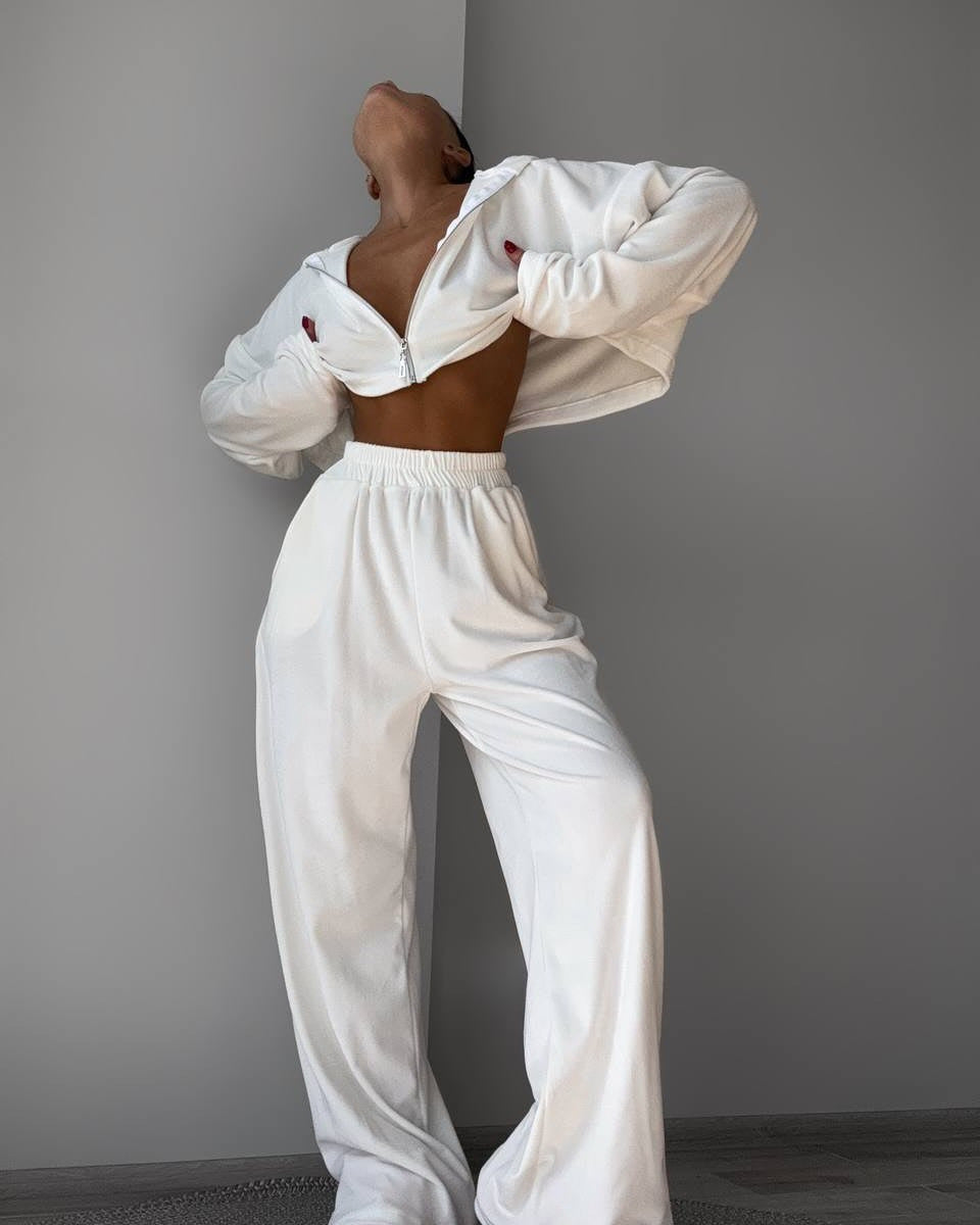 Damen Cropped Samt-Zip-Hoodie mit ausgestellten Ärmeln und fließender High-Waist Loungehose EB