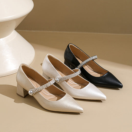 Damen spitze Pumps mit verziertem Riemchen und elegantem Blockabsatz EB