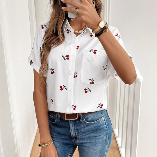 Damen Kurzarm Bluse mit Kirschmotiv und Tasche EB