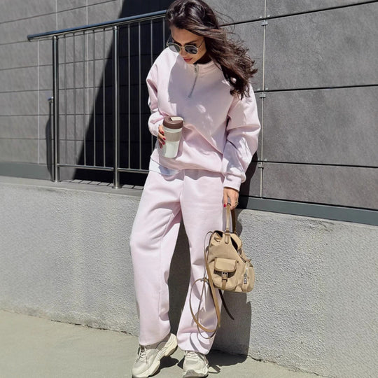 Damen Sweatset mit Halbreißverschluss, oversized Pullover und hochtaillierter weit geschnittener Jogginghose Eichborn Berlin