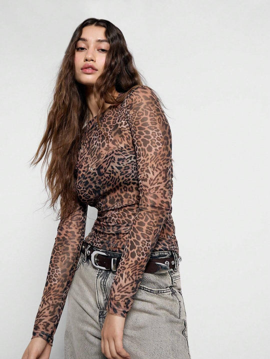 Damen nan figurnahes Netz-Longsleeve mit Leopardenmuster und seitlicher Raffung EB