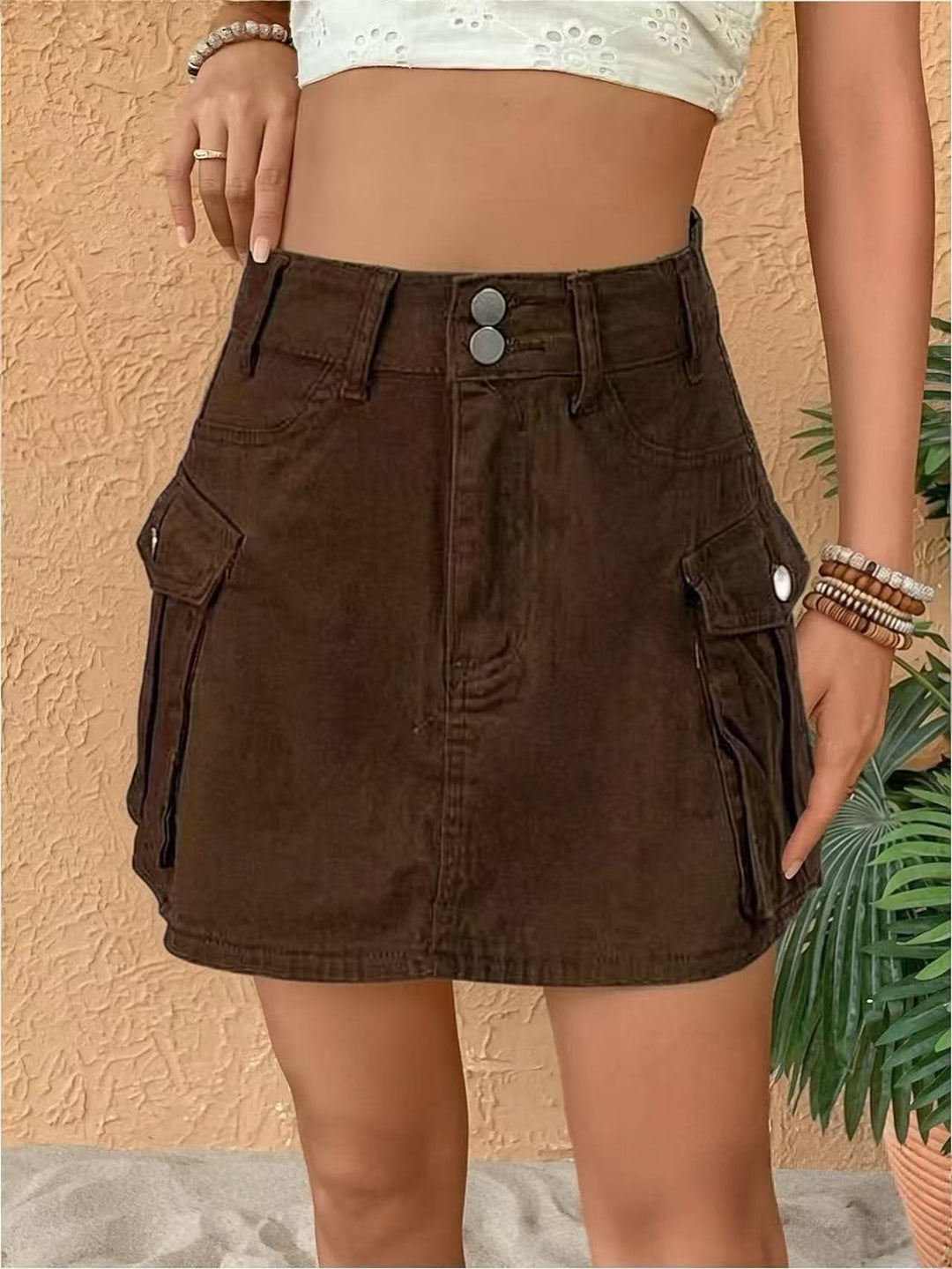 Damen Denim-Minirock mit aufgesetzten Taschen und modernen Details EB