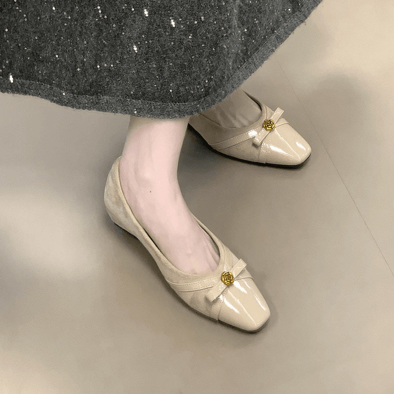 Damen Bequeme Ballerinas mit dekorativem Schleifen-Detail und glänzender Oberfläche EB