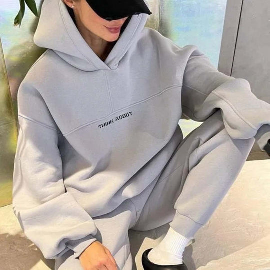 Damen Oversized Kapuzenpullover mit Statement-Print und elastischer High-Waist Jogginghose Set EB