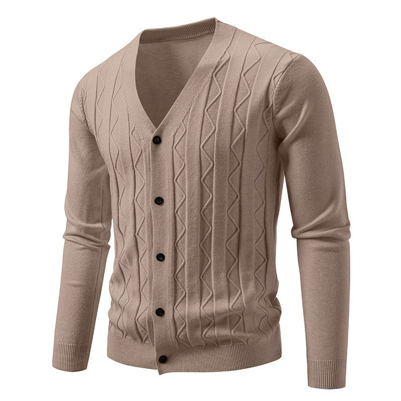 Herren nan V-Ausschnitt Strickjacke mit dezenter Zopfmusterstruktur und durchgehender Knopfleiste EB