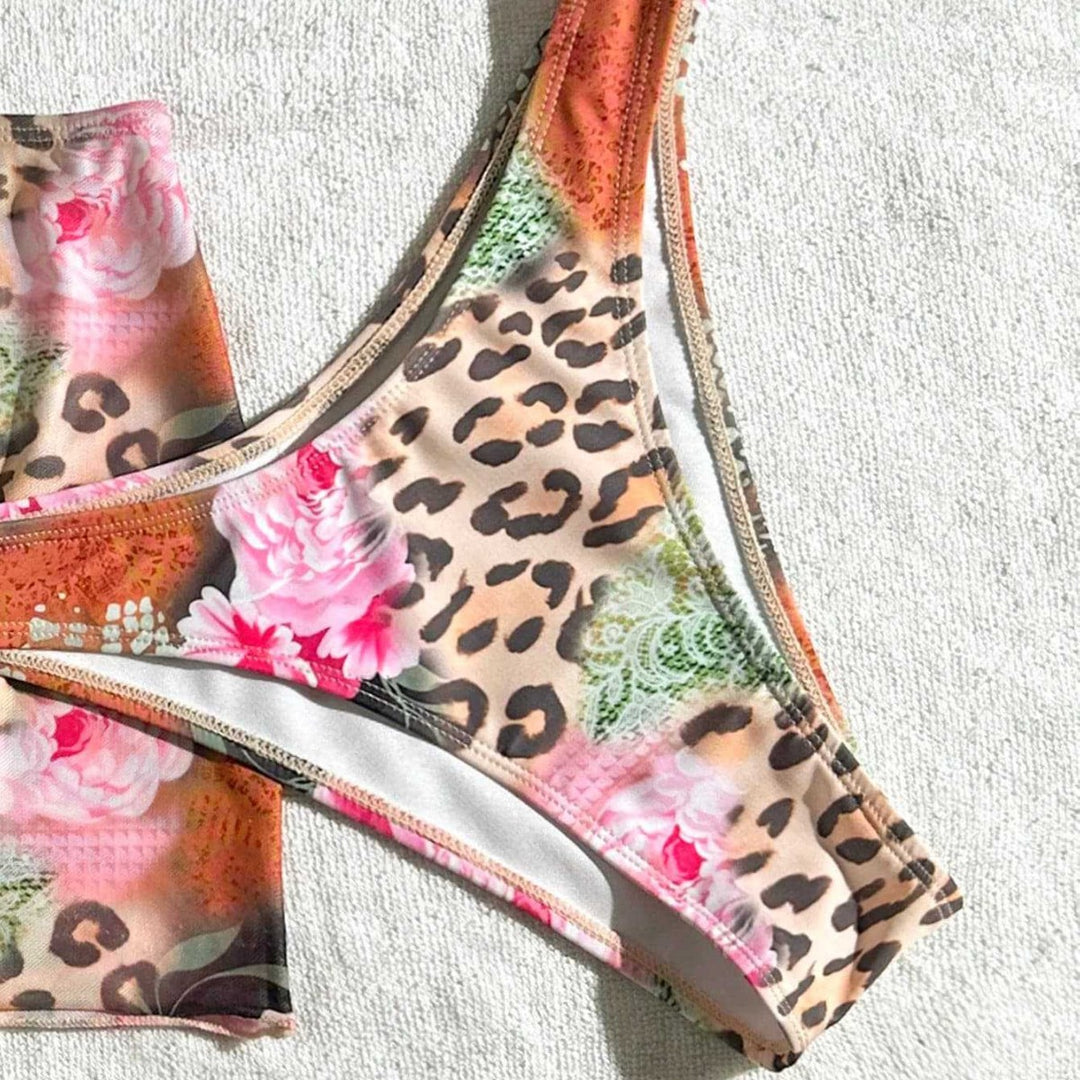 Damen Bikini-Set mit floralem Design und modischem Minirock EB