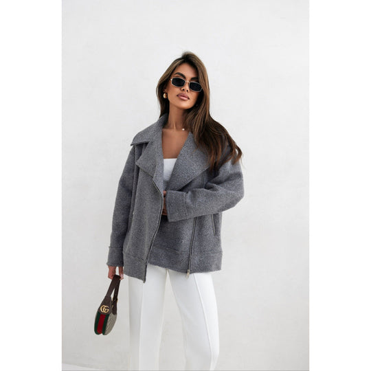 Damen elegante flauschige Bikerjacke mit goldenen Reißverschlussdetails EB