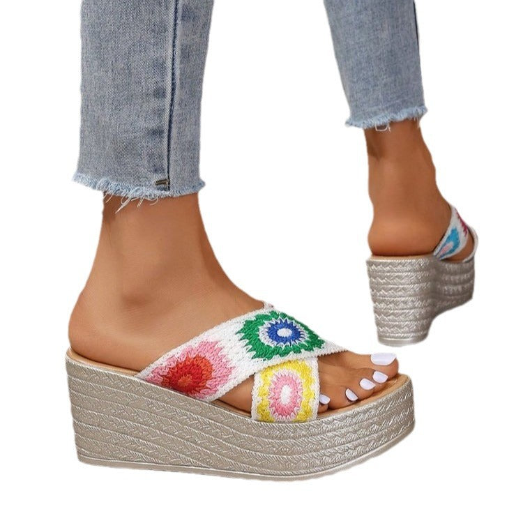 Damen Plateausandalen mit buntem Blumenmuster und rutschfester Sohle EB