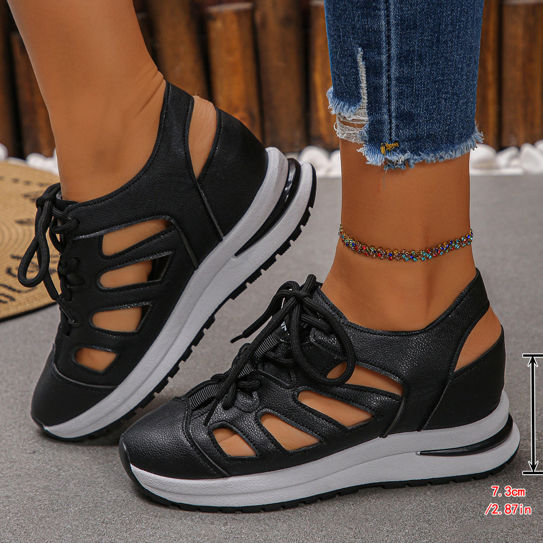 Damen Freizeitsneaker mit atmungsaktiven Netz-Details und rutschfester Sohle EB