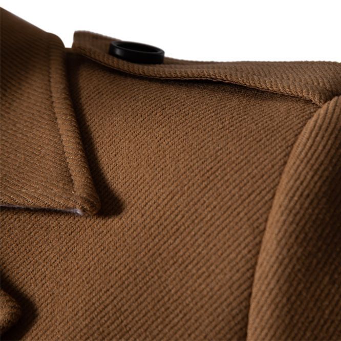 Herren klassischer Trenchcoat mit doppelter Knopfreihe und stylischen Details EB