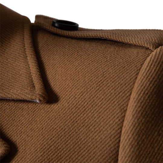 Herren klassischer Trenchcoat mit doppelter Knopfreihe und stylischen Details EB