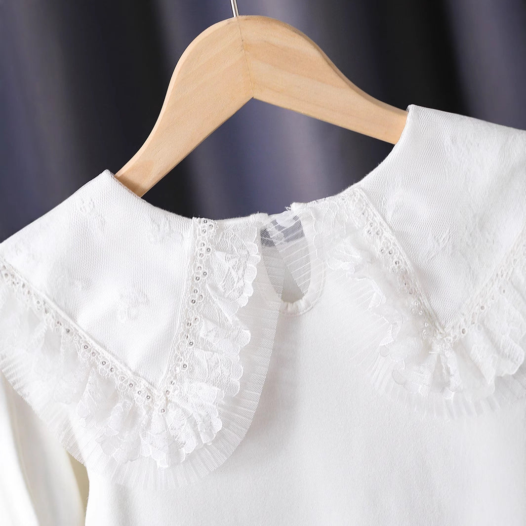 Mädchen Bluse mit üppigem Spitzenkragen und filigranen Applikationen EB