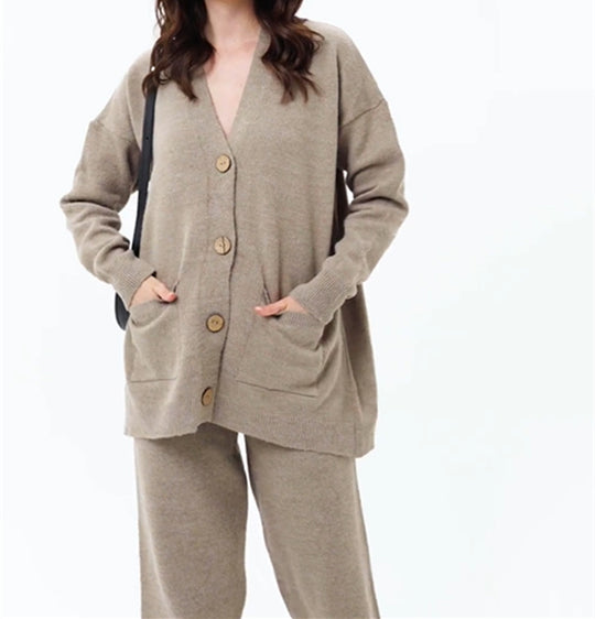 Damen gemütlicher Strick-Cardigan mit praktischen Taschen und Knopfdetails EB