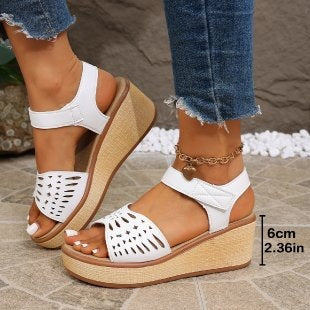 Damen komfortable Keil-Sandalen mit perforiertem Obermaterial EB