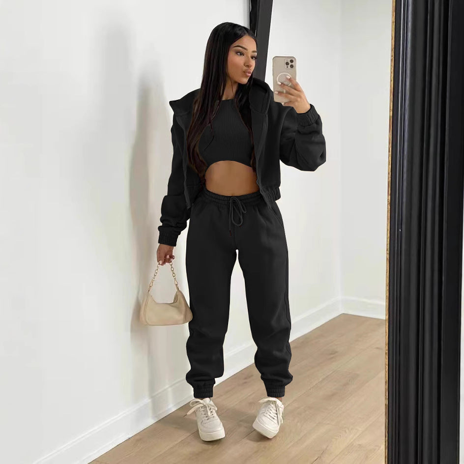 Damen stylischer Sportanzug mit lässiger Kapuzenjacke und elastischen Bundelementen EB