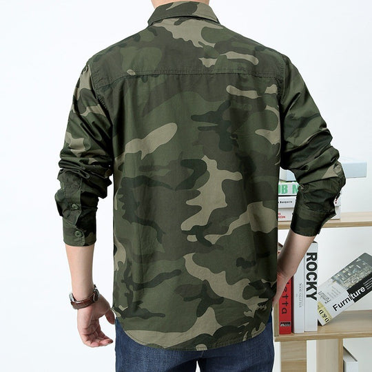 Herren nan militärisch inspiriertes Overshirt aus Baumwollmix mit Tarnmuster, Klappbrusttaschen und regular fit EB