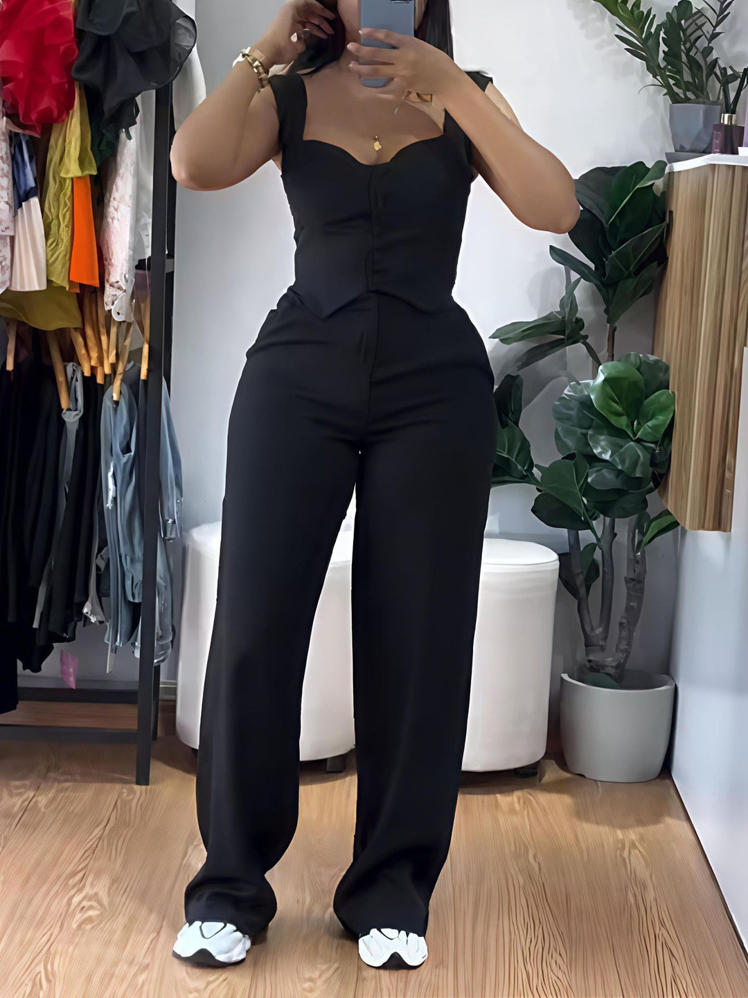 Damen Figurbetonter Jumpsuit mit tailliertem Schnitt und Knopfleiste EB