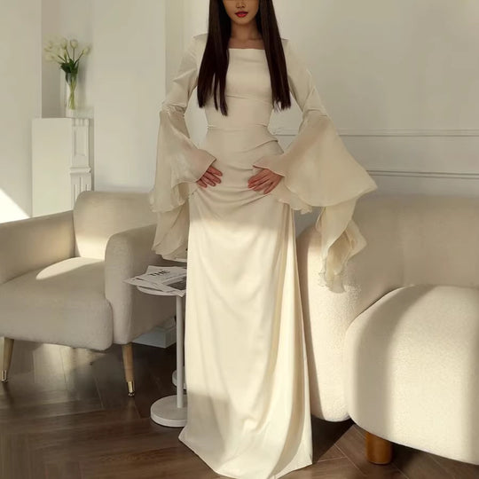 Damen Abendkleid mit Quadrat-Ausschnitt, transparenten Glockenärmeln und drapierter Taillenpartie EB