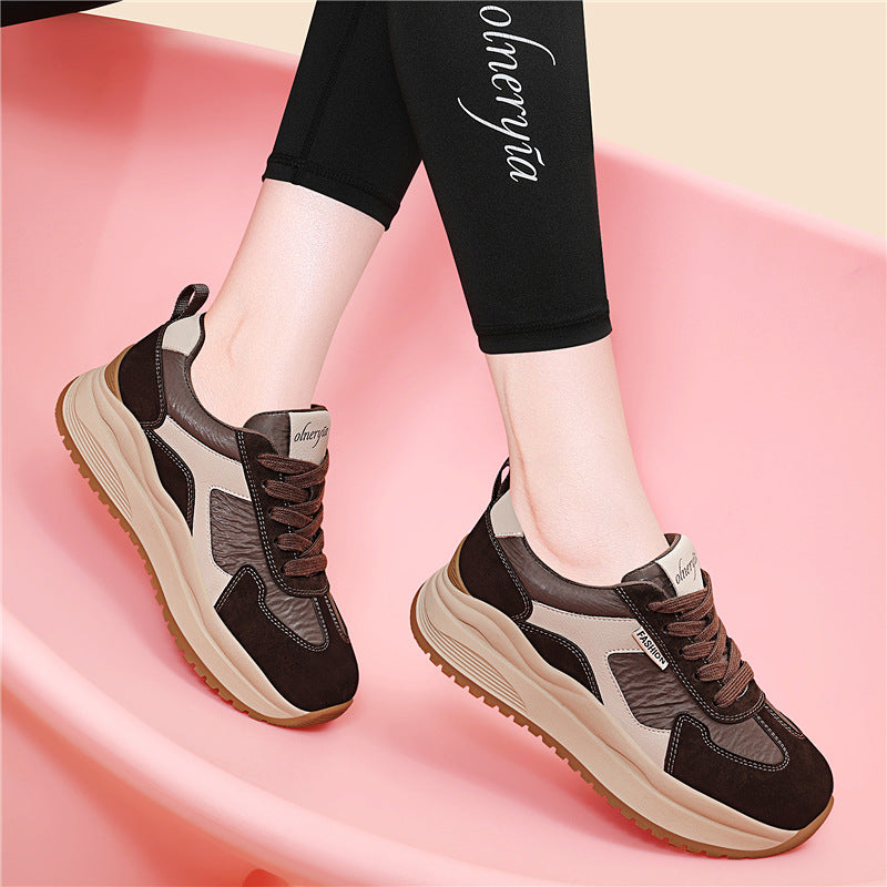 Damen Sportliche Sneaker mit dämpfender Laufsohle und atmungsaktiver Oberfläche EB