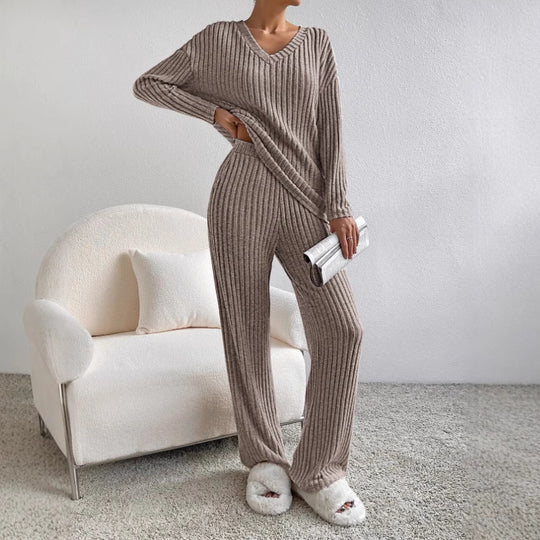 Damen Lässiges Strick-Lounge-Set aus weichem, geripptem Material EB