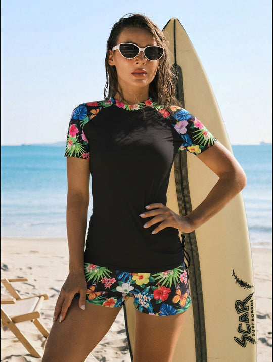 Damen Surf- und Sportanzug mit floralen Akzenten EB