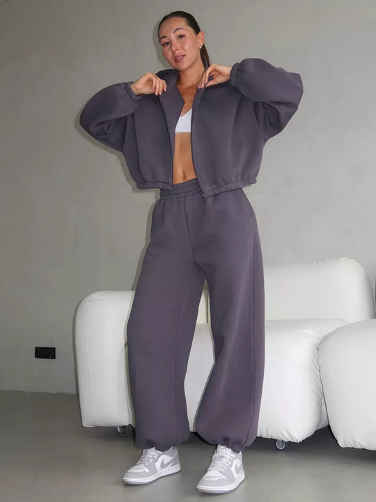Damen Oversize Sweatset mit Reißverschluss Bomberjacke und Highwaist Jogginghose EB
