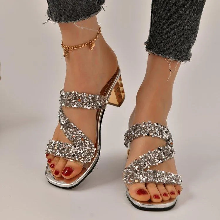 EB | Sandalen mit Absätzen und Pailletten