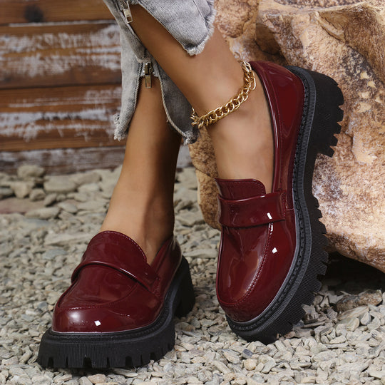 Damen Modische Lackloafers mit robustem Profil und stylishem Knoten-Detail EB