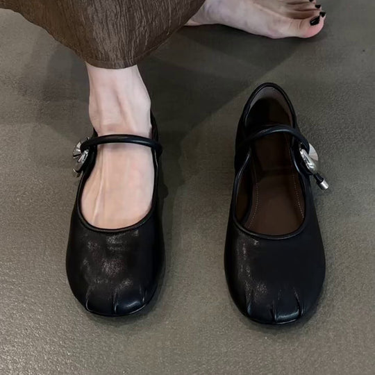 Damen elegante Ballerinas mit modischem Riemchen und dekorativem Schmuckdetail EB