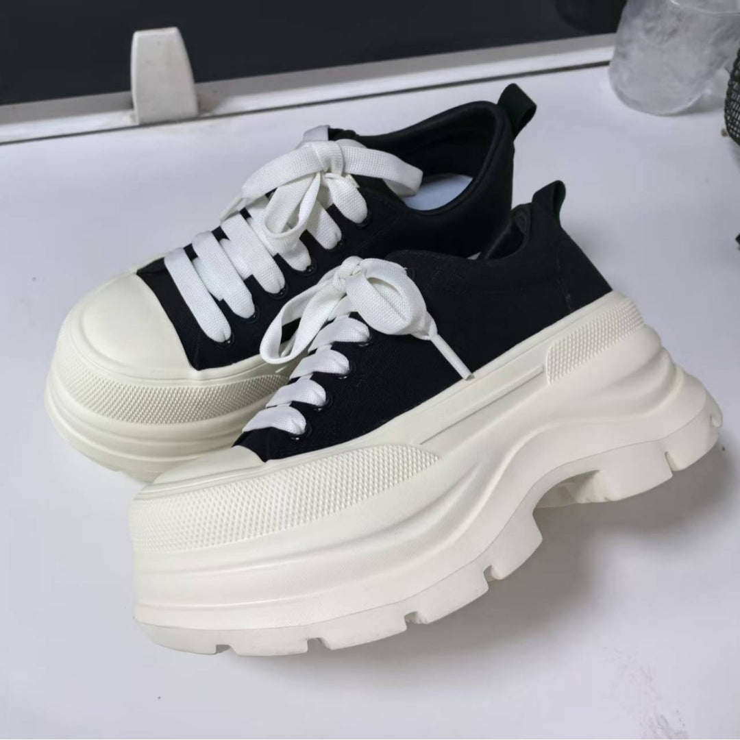 Damen Plattform Sneakers mit Urbanem Design und Bequemer Dämpfung EB