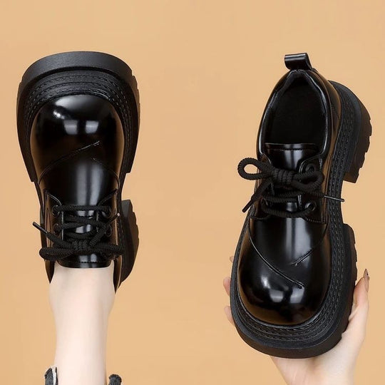 Damen Modische Derby-Schnürschuhe mit robuster Sohle und glänzender Oberflächenstruktur EB