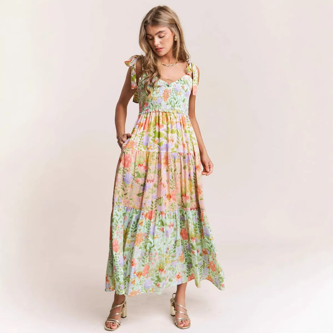 Damen Kleid mit verspieltem Floral-Design und Rüschenärmeln EB