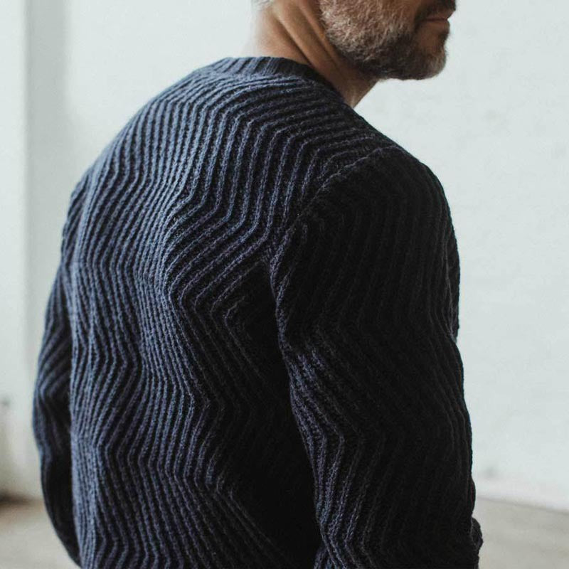 Herren strukturiertes Strickpullover mit feinem Wellenmuster EB