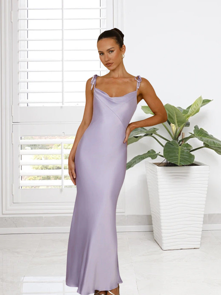 Damen Langabendkleid mit zarten Spaghettiträgern und eleganter Silhouette EB