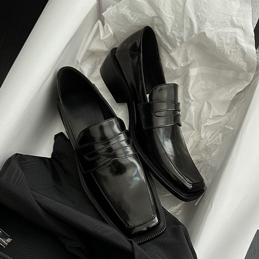 Damen elegante Loafers mit hochwertiger Lederoberfläche und modischem Design EB