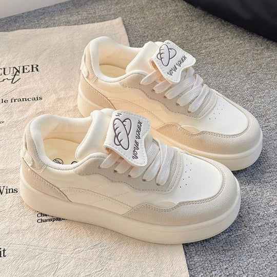 Damen Modische Sneaker mit luxuriösem Leder-Obermaterial EB