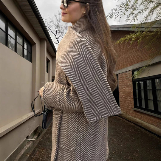 Damen Luxus Oversized-Jacke mit strukturiertem Design EB