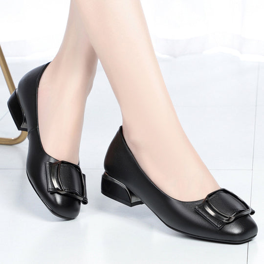 Damen Elegant Pumps mit modischem Schmuckdetail und bequemen Blockabsatz EB