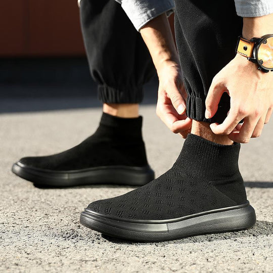 Damen Sneaker mit elastischem Strickobermaterial und rutschfester Sohle EB