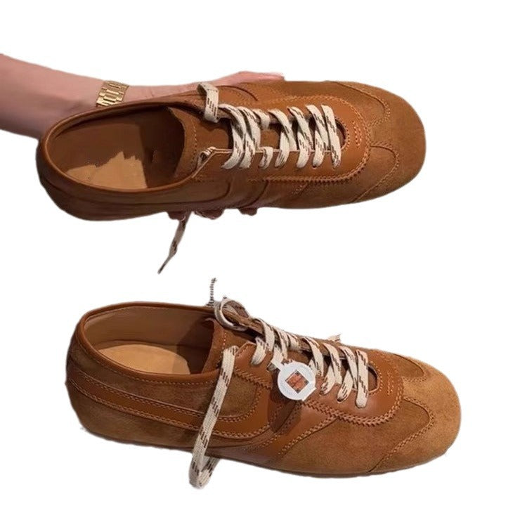 Damen Sneaker aus hochwertigem Wildleder mit trendigem Design und robustem Sohlenprofil EB