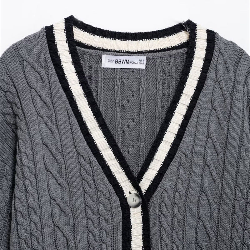 Damen Strickjacke mit Kabelmuster und Taschen EB