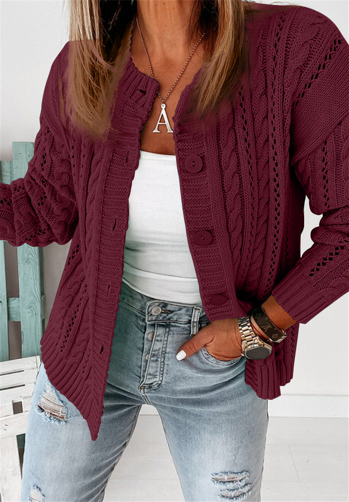 Damen modische Strickjacke mit Zopfdesign und großen Knöpfen EB