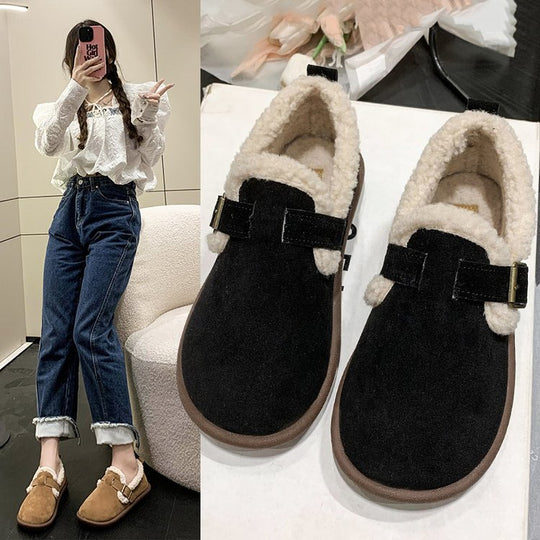 Damen Gefütterte Wildleder‑Optik Hausschuhe-Mules mit Teddyfutter und verstellbarem Riemen EB