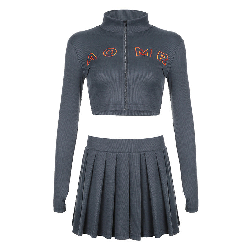 Damen nan geripptes zweiteiliges Crop-Set mit Reißverschluss, Stehkragen und plissiertem Faltenrock EB