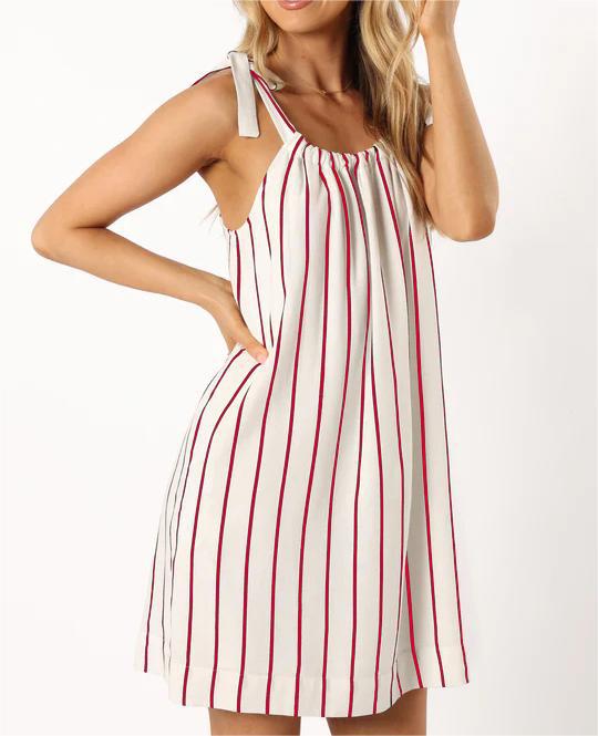 Damen Freizeitkleid mit schulterfreien Trägern und raffiniertem Faltenwurf EB