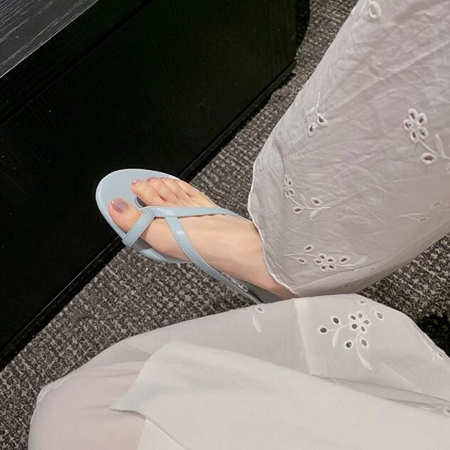 Damen Zehentrenner mit elegantem Design und komfortabler Fußbettgestaltung EB