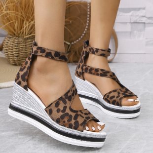 Damen Wedge-Sandalen mit modischem Schnitt und glänzender Oberflächenstruktur EB
