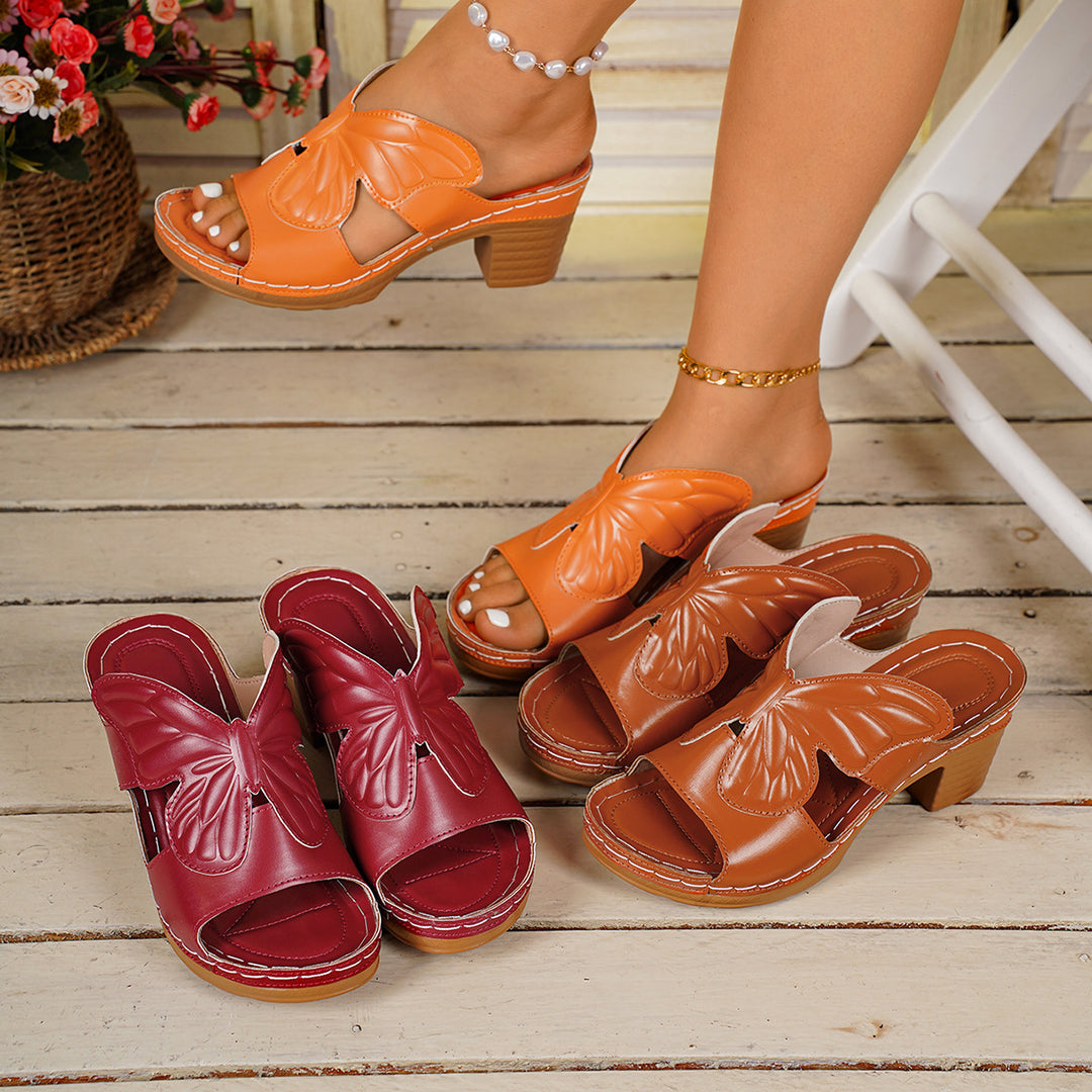 Damen Modische Wedge-Sandaletten mit floralem Schnitt und komfortablem Fußbett EB